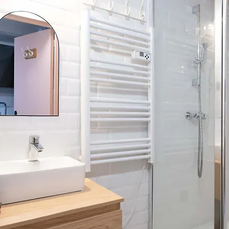 Apartament Souplex Design & Spacieux 7 Pers Montmartre Paryż